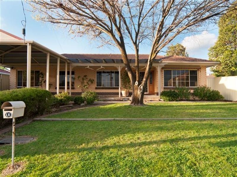 16 Clifford Way, Valley View SA 5093