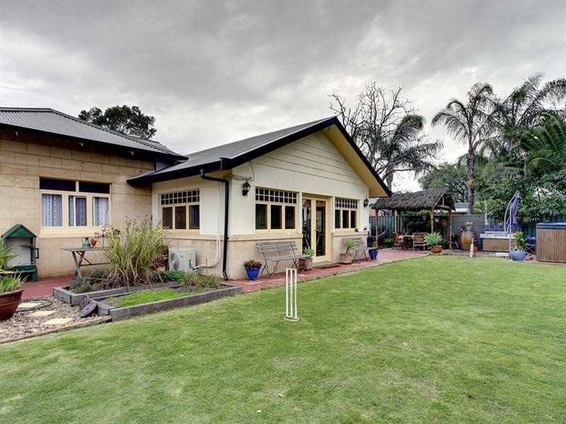 20 Hughes Street, Woodville SA 5011