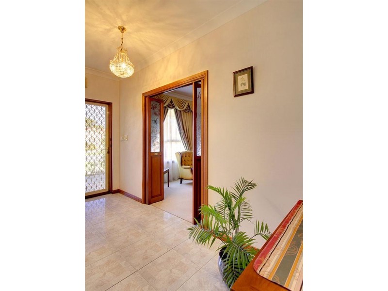 26 Rivett Avenue, Fulham Gardens SA 5024