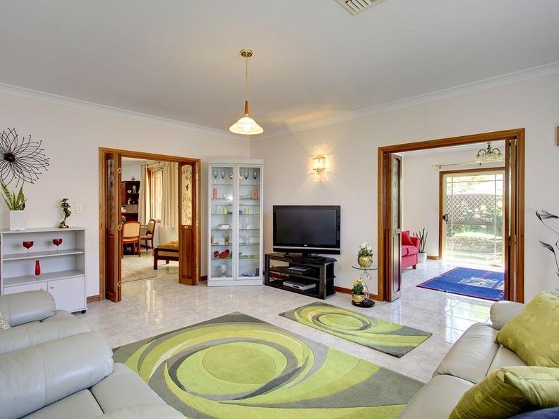 26 Rivett Avenue, Fulham Gardens SA 5024