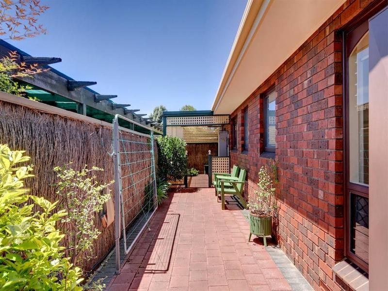 1/51 Sportsmans Drive, West Lakes SA 5021