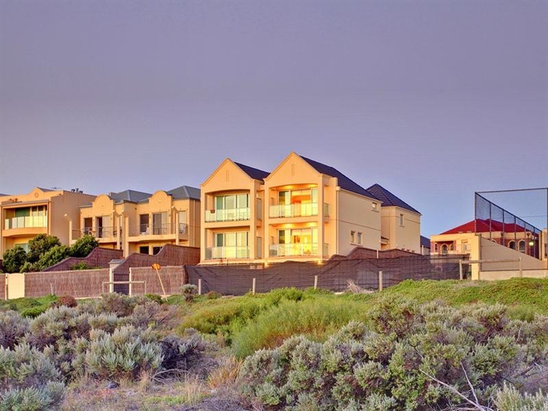 8a Bucknall Close, Tennyson SA 5022