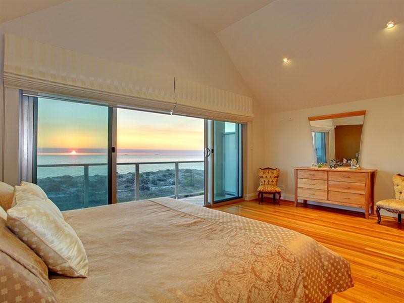 8a Bucknall Close, Tennyson SA 5022