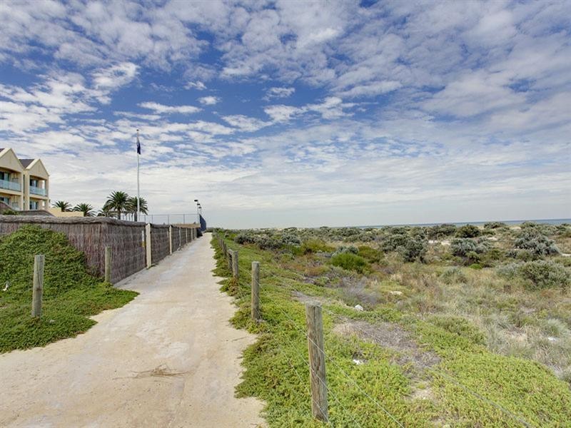 8a Bucknall Close, Tennyson SA 5022