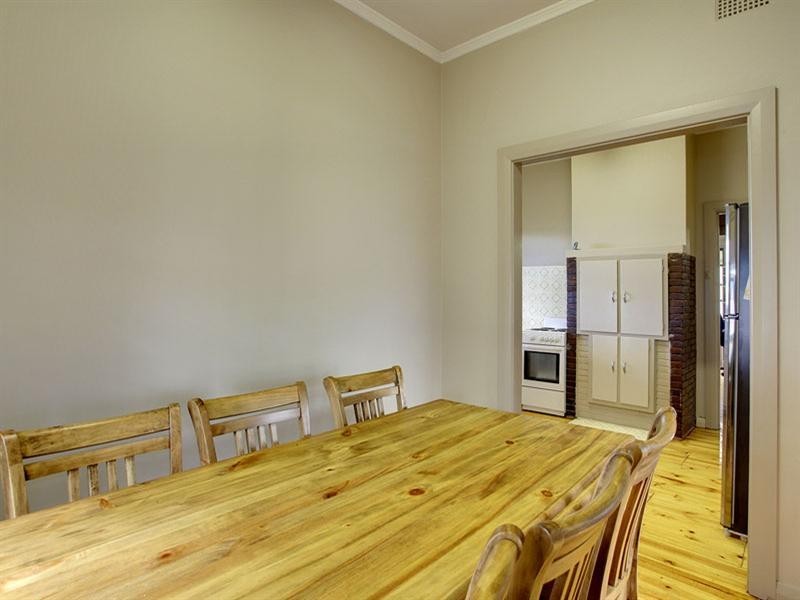 11 Glenavon Street, Woodville South SA 5011