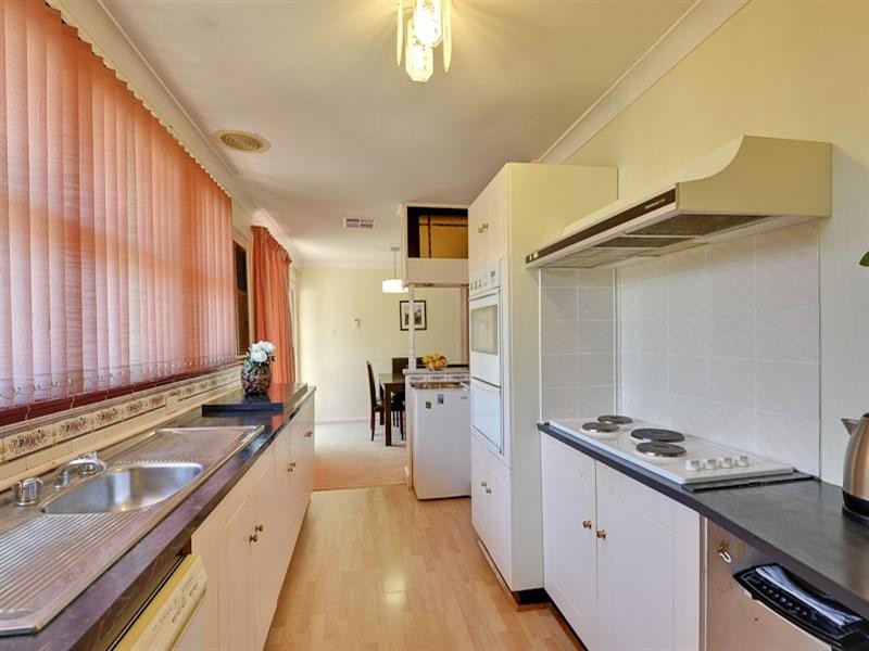 9 Camelot Drive, Paralowie SA 5108