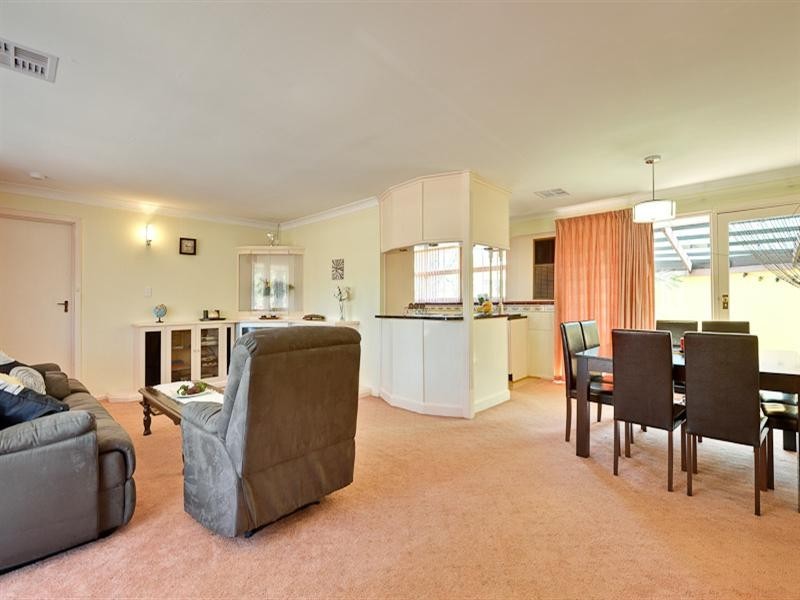 9 Camelot Drive, Paralowie SA 5108