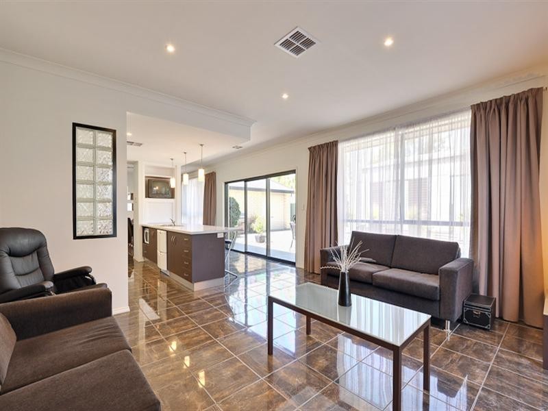 3 Ibis Street, Mawson Lakes SA 5095