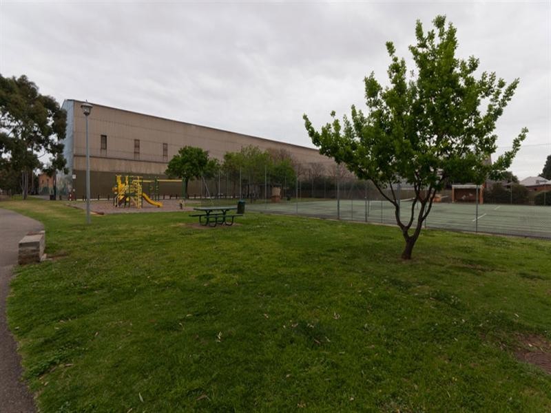 2 Mundulla Street, Kilkenny SA 5009