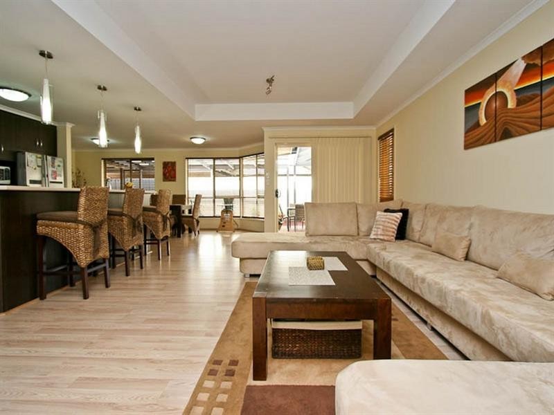 1 Portsea Crescent, Burton SA 5110