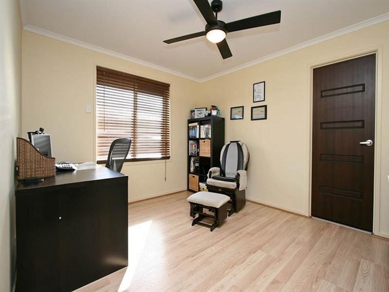 1 Portsea Crescent, Burton SA 5110