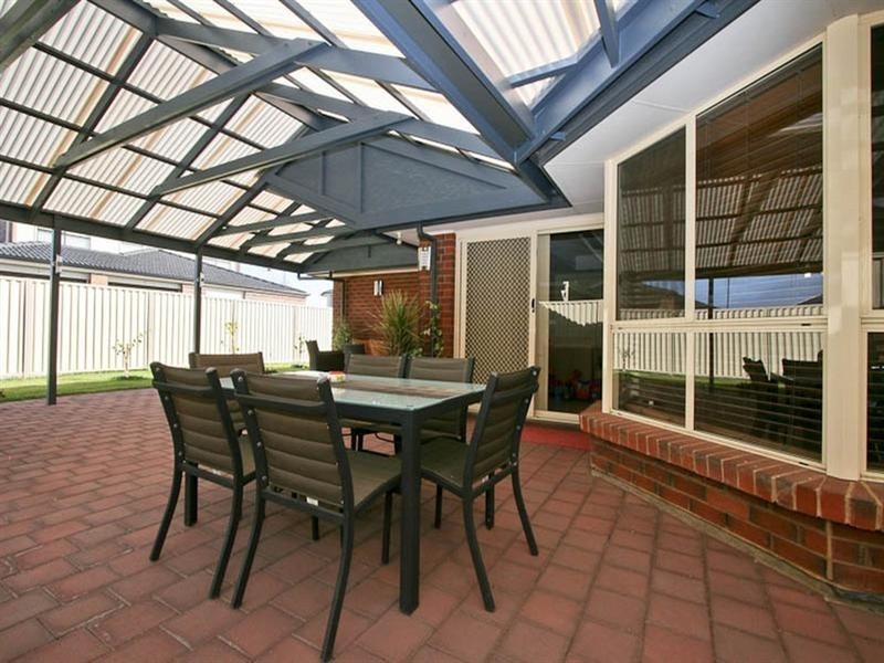 1 Portsea Crescent, Burton SA 5110