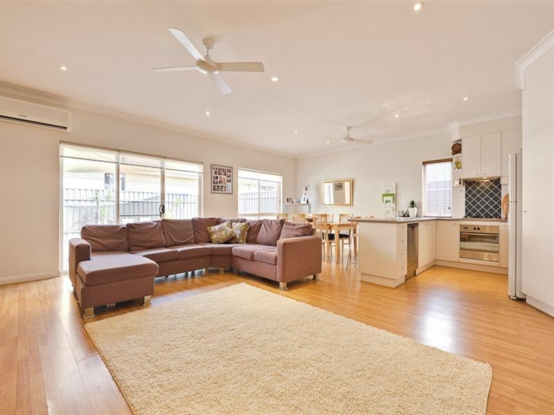 2A Fourth Avenue, Seaton SA 5023