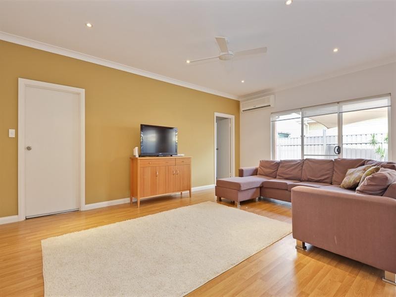 2A Fourth Avenue, Seaton SA 5023