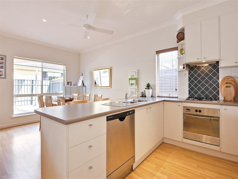 2A Fourth Avenue, Seaton SA 5023