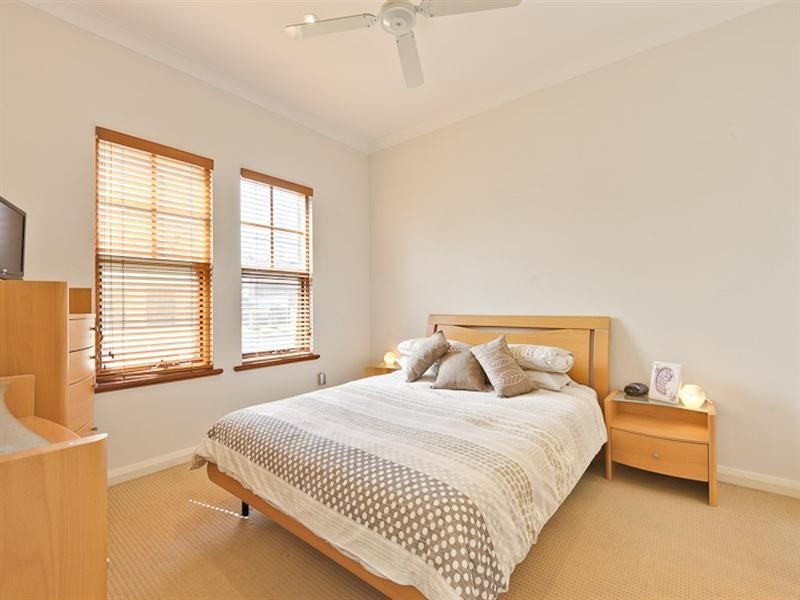 2A Fourth Avenue, Seaton SA 5023