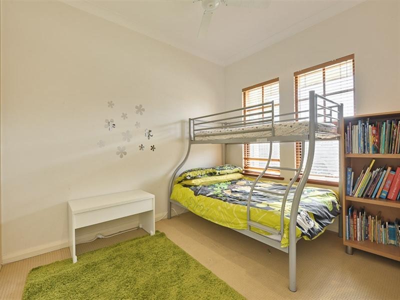 2A Fourth Avenue, Seaton SA 5023