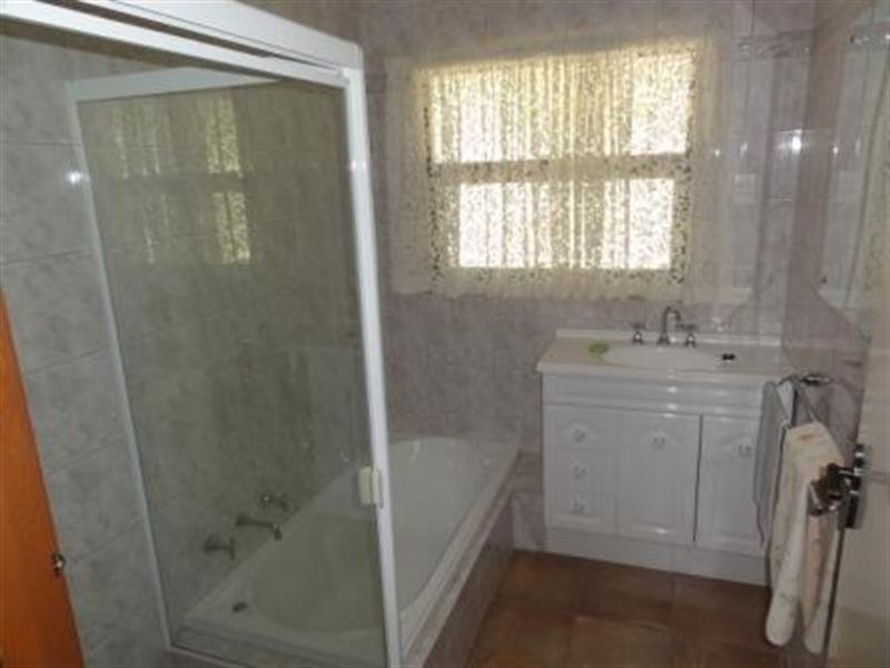 12 Fairway Crescent, Seaton SA 5023