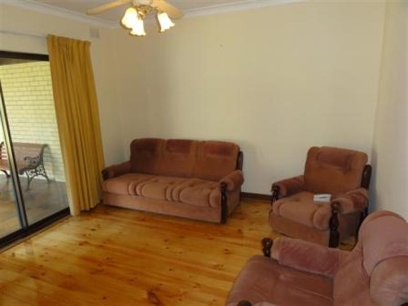 12 Fairway Crescent, Seaton SA 5023