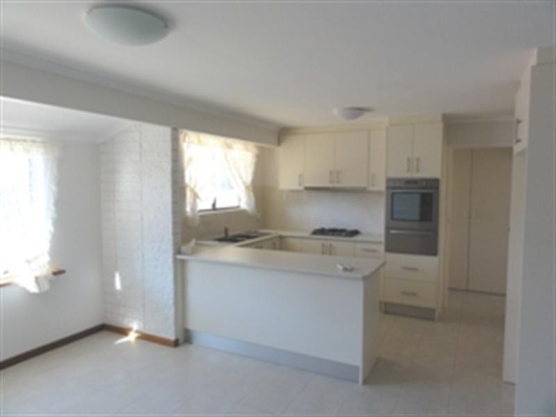 8 The  Annie Watt Circuit, West Lakes Shore SA 5020