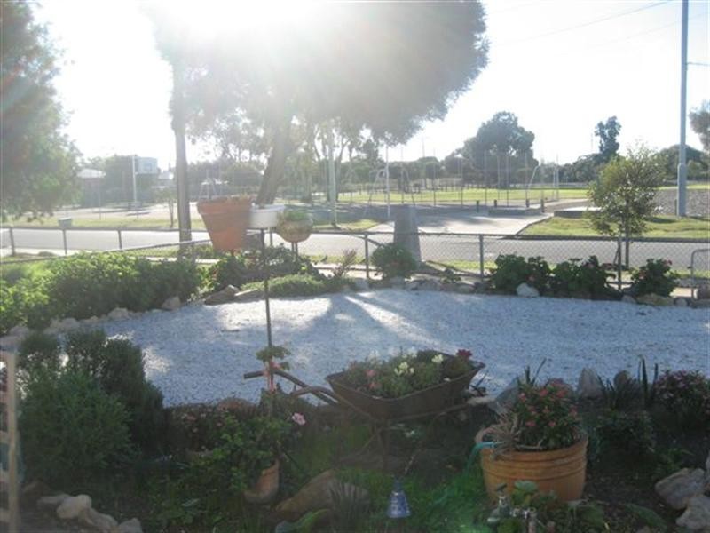 17 Aldinga Street, Taperoo SA 5017