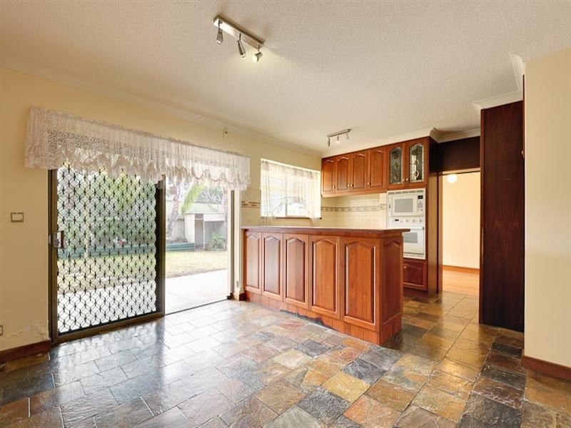 19 Manly Circuit, West Lakes Shore SA 5020