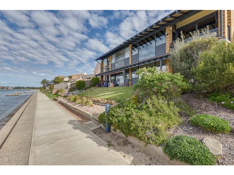 7/78 Military Road, Tennyson SA 5022