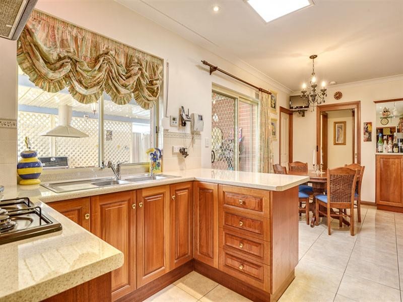 2/25 Russ Avenue, Seaton SA 5023