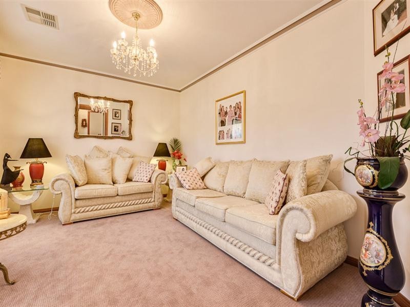 2/25 Russ Avenue, Seaton SA 5023