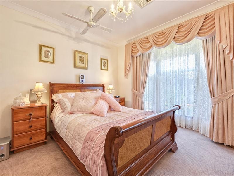 2/25 Russ Avenue, Seaton SA 5023