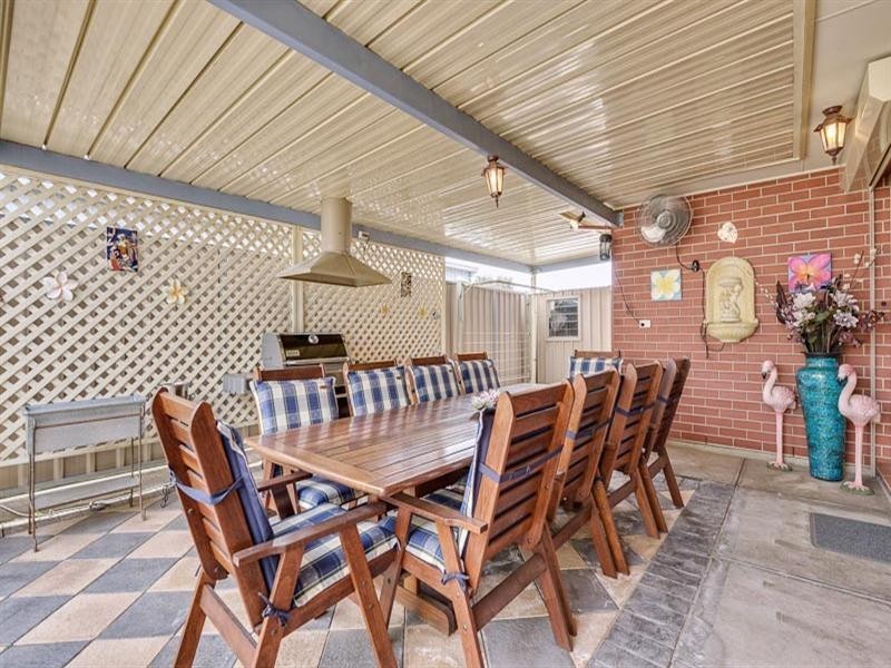 2/25 Russ Avenue, Seaton SA 5023