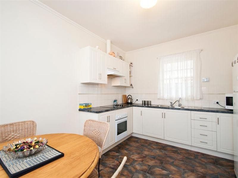 1/8 Edison Street, Glenelg North SA 5045