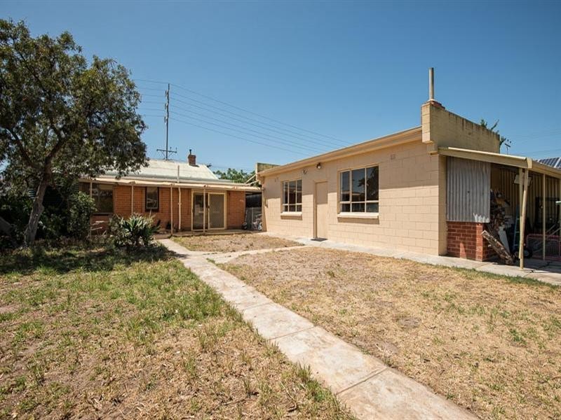 237 Railway Terrace, Taperoo SA 5017