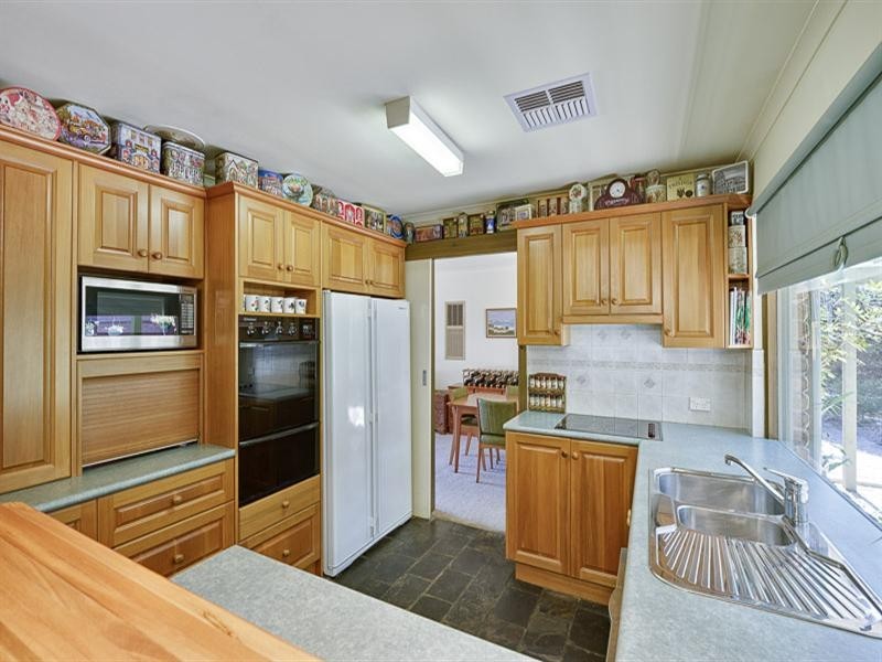 5 Newporter Terrace, West Lakes Shore SA 5020