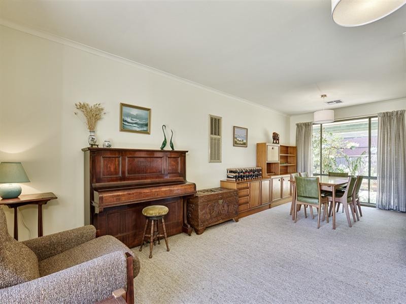 5 Newporter Terrace, West Lakes Shore SA 5020