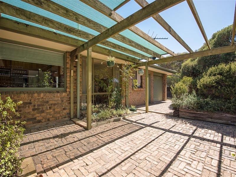 5 Newporter Terrace, West Lakes Shore SA 5020