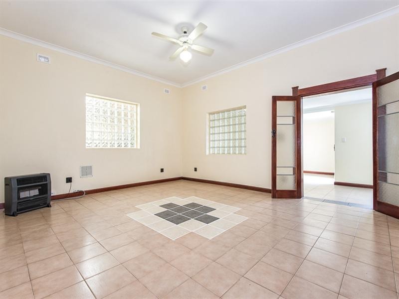 26 Fortisgreen Avenue, Pennington SA 5013