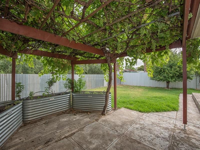 26 Fortisgreen Avenue, Pennington SA 5013