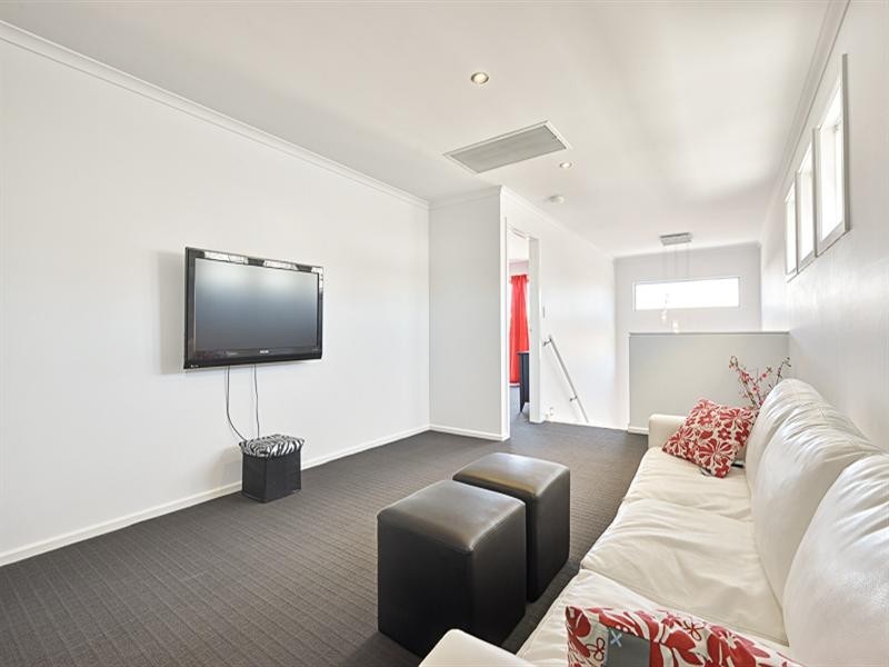 12 Emery Place, Woodville SA 5011