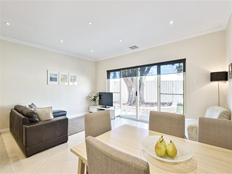 17c Westmoreland Road, Grange SA 5022