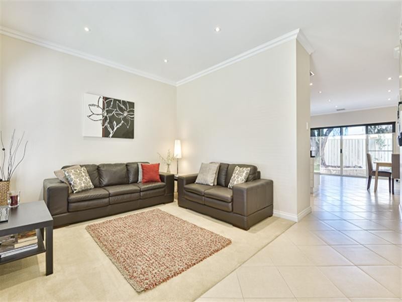 17c Westmoreland Road, Grange SA 5022