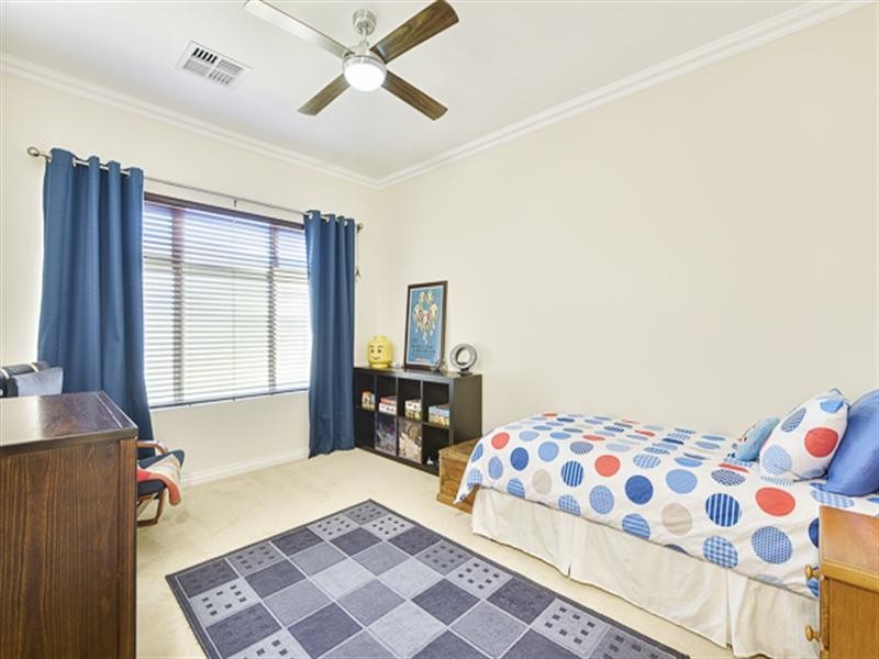 17c Westmoreland Road, Grange SA 5022