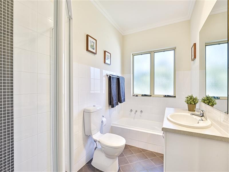 17c Westmoreland Road, Grange SA 5022