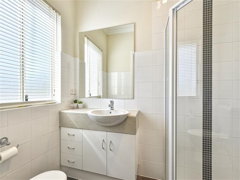 17c Westmoreland Road, Grange SA 5022