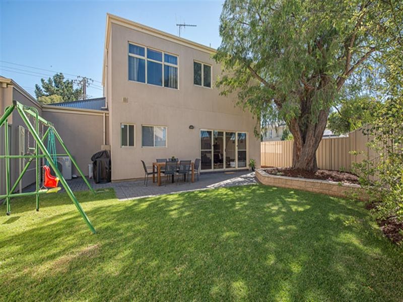 17c Westmoreland Road, Grange SA 5022