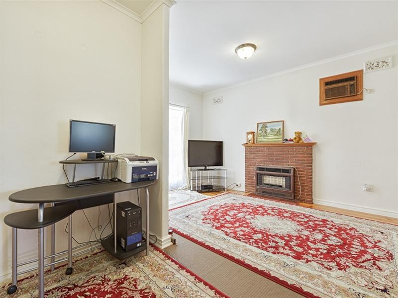 10 Poole Avenue, Woodville South SA 5011