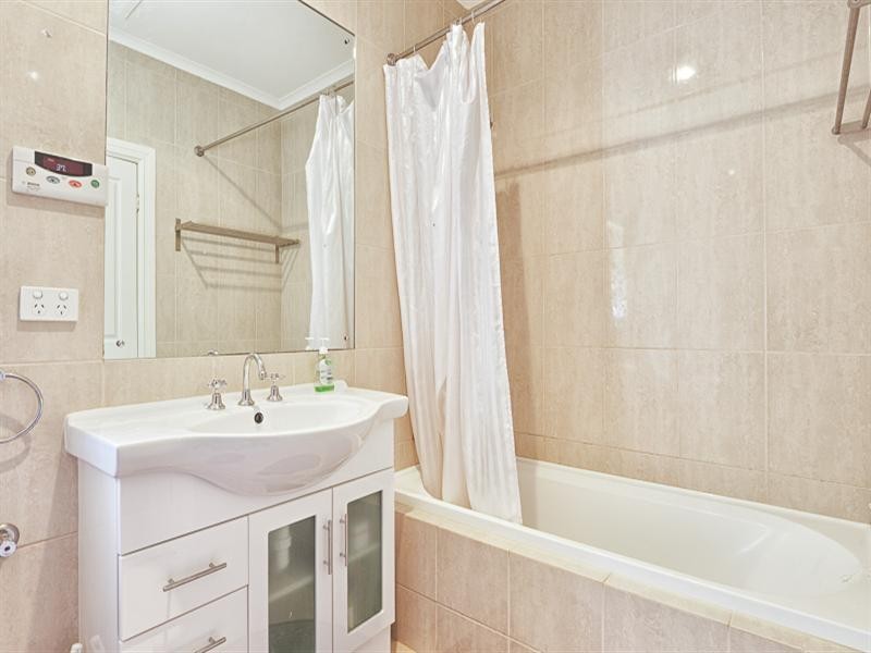 10 Poole Avenue, Woodville South SA 5011