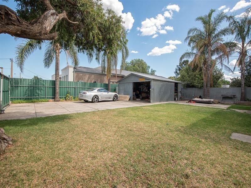 10 Poole Avenue, Woodville South SA 5011