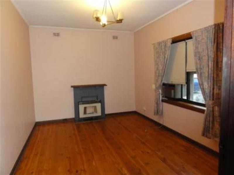 37 Clark Terrace, Seaton SA 5023