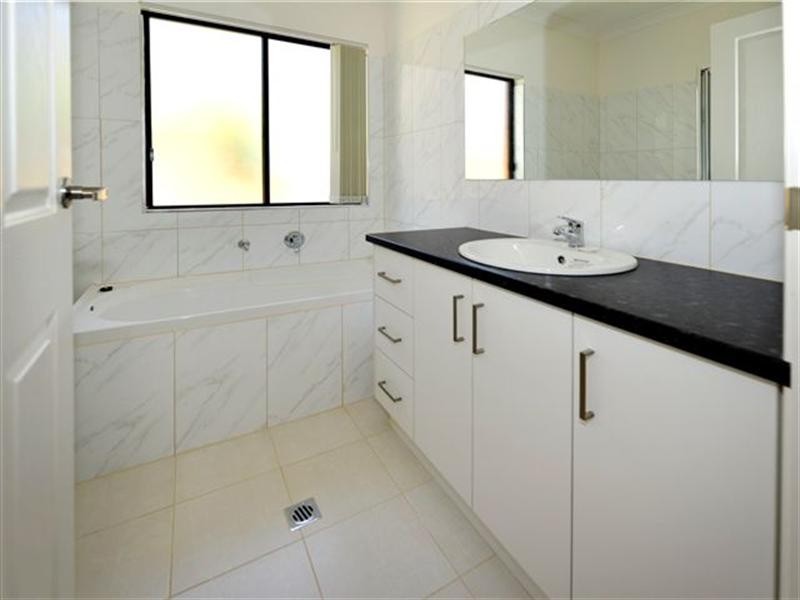 11 Ward Street, Pennington SA 5013
